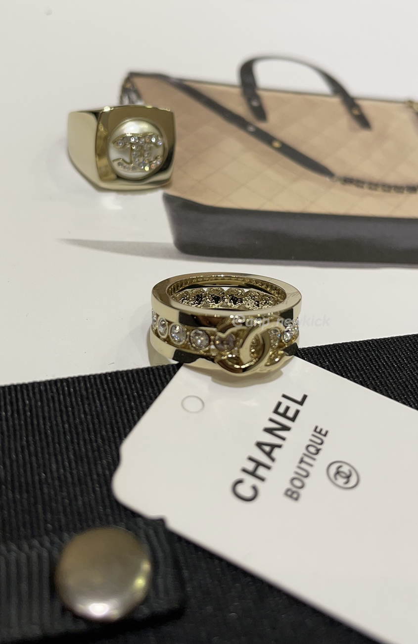 Chanel Hollowed Out Rhinestone Gold Cc Ring (3) - www.newkick.vip